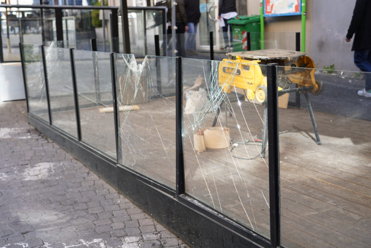 Street clashes: chat messages incited looting; 7 searches carried out in Naples