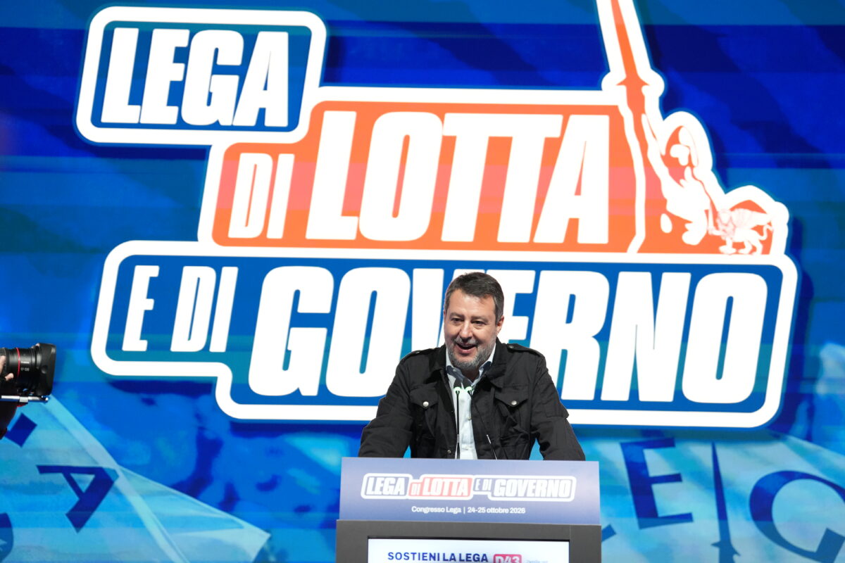 Lega: Salvini re-elected as leader with 465 votes, 146 for Garavaglia Lega: Salvini re-elected as leader with 465 votes, 146 for Garavaglia