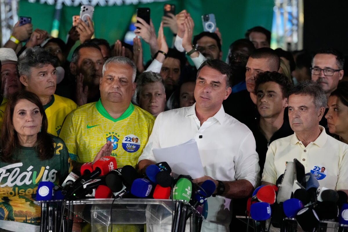 Brazil, Bolsonaro backtracks: from “president-elect” to “leader” Brazil, Bolsonaro backtracks: from “president-elect” to “leader”
