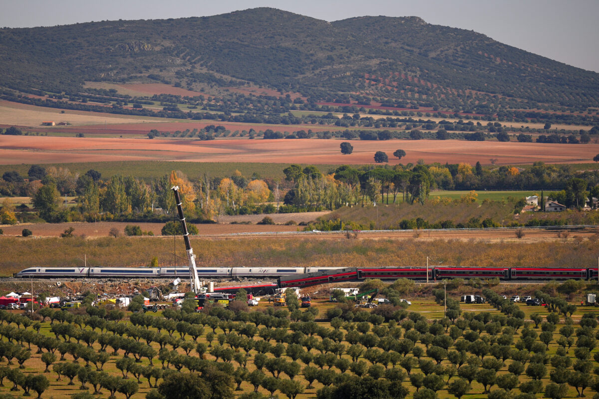 Spain, train crash: former labour minister dies