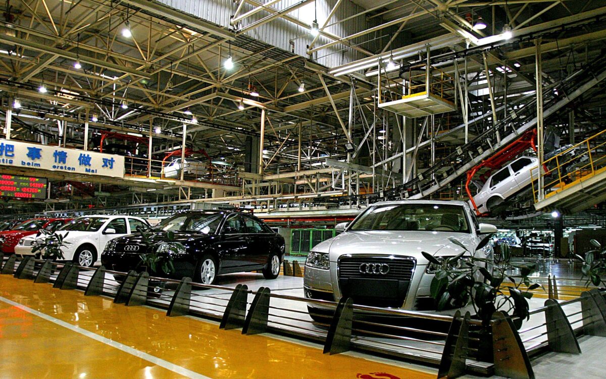 Cars: Audi’s net profit plummets by 87 per cent in the third quarter to 95 million Cars: Audi’s net profit plummets by 87 per cent in the third quarter to 95 million