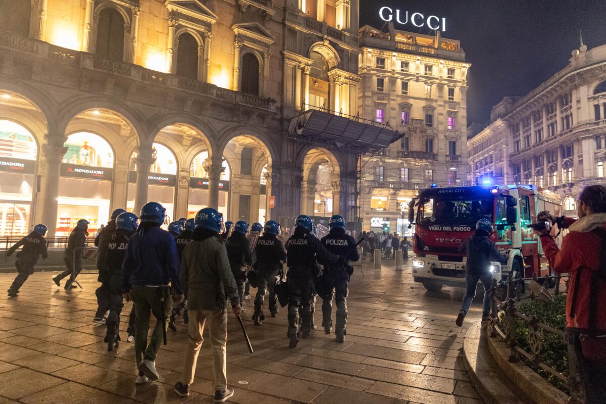 Protests: incitement to violence on chat platforms and social media; 60 searches carried out in 23 Italian cities Protests: incitement to violence on chat platforms and social media; 60 searches carried out in 23 Italian cities